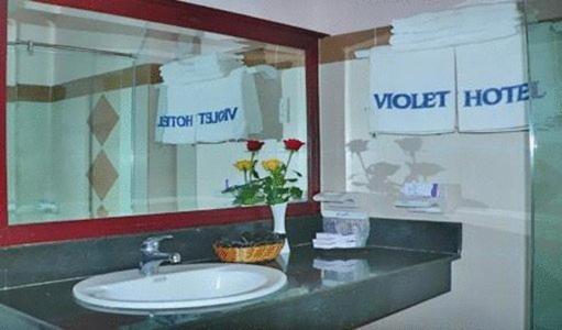 Violet Hotel Nha Trang Quarto foto